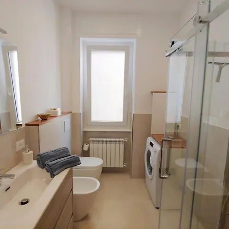 Interno 3 - Vicino Al Mare E Pista Ciclabile, Centro Zona Foce Apartman San Remo