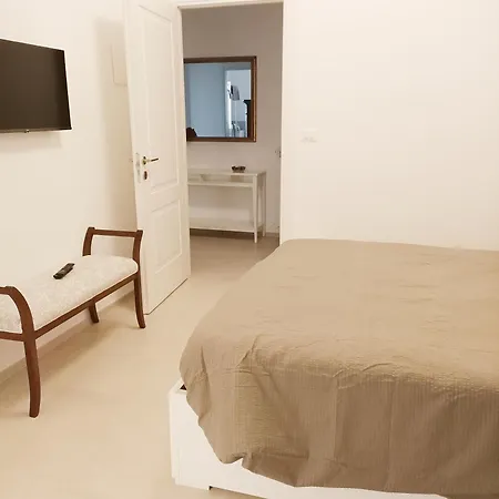 Interno 3 - Vicino Al Mare E Pista Ciclabile, Centro Zona Foce Apartman *