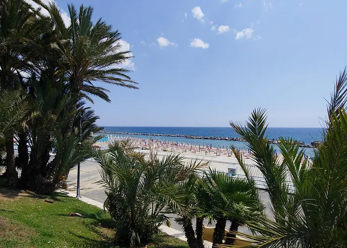 Interno 3 - Vicino Al Mare E Pista Ciclabile, Centro Zona Foce Apartmán *